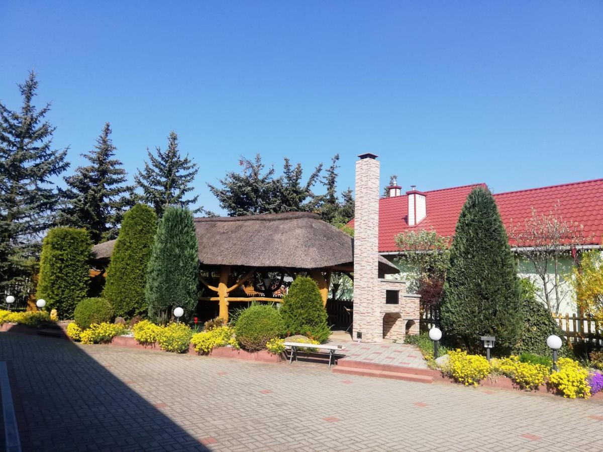 Noclegi I Restauracja Gracja Bełchatów Exterior foto